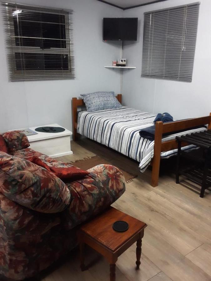Nadine'S Self - Catering Accommodation ستورمزريفير المظهر الخارجي الصورة
